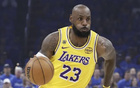 ESPN记者：湖人不想放走詹姆斯，但他不会接受无理由的降薪